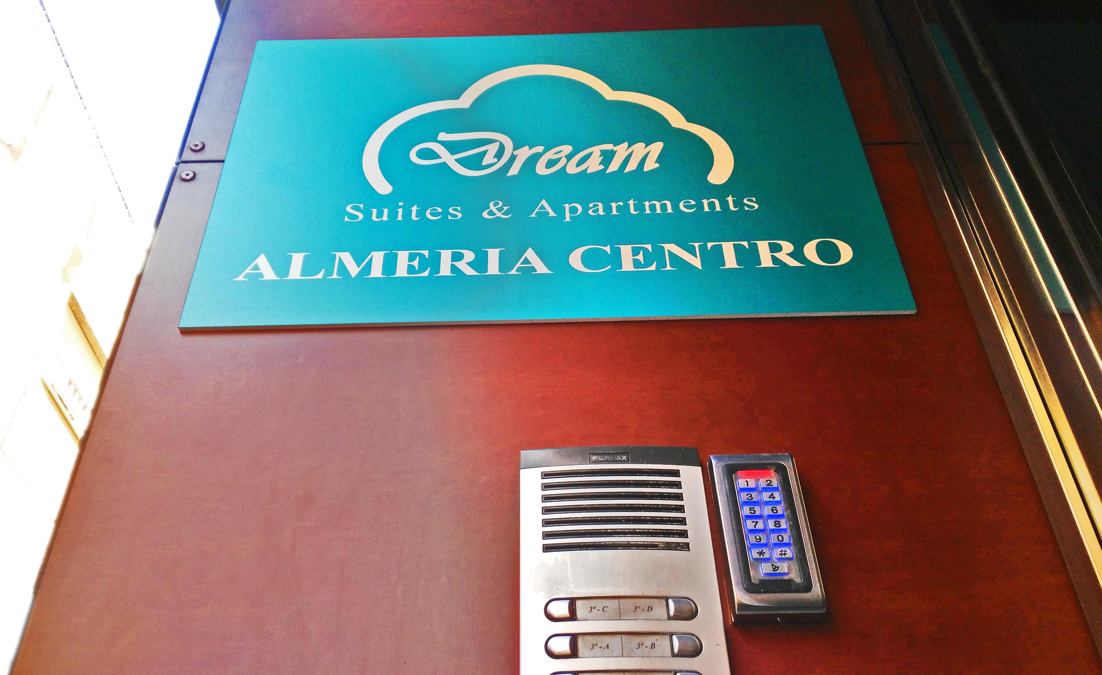 Dream Suites And Apartments Almeria Centro Exterior photo